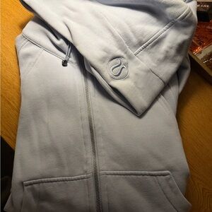 Lululemon baby blue scuba